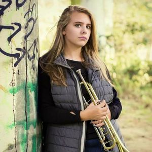 Meet your Posher, Abbey